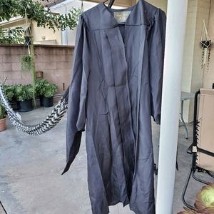 5'3- 5'5 Black  Masters Cap and Gown